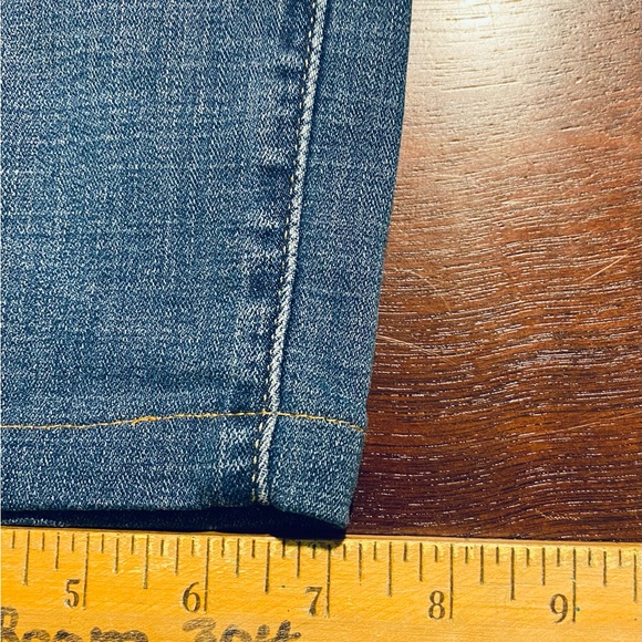Levi’s Mid Rise Skinny Cropped Jeans Size 14 measures 32x22 - Picture 2 of 8
